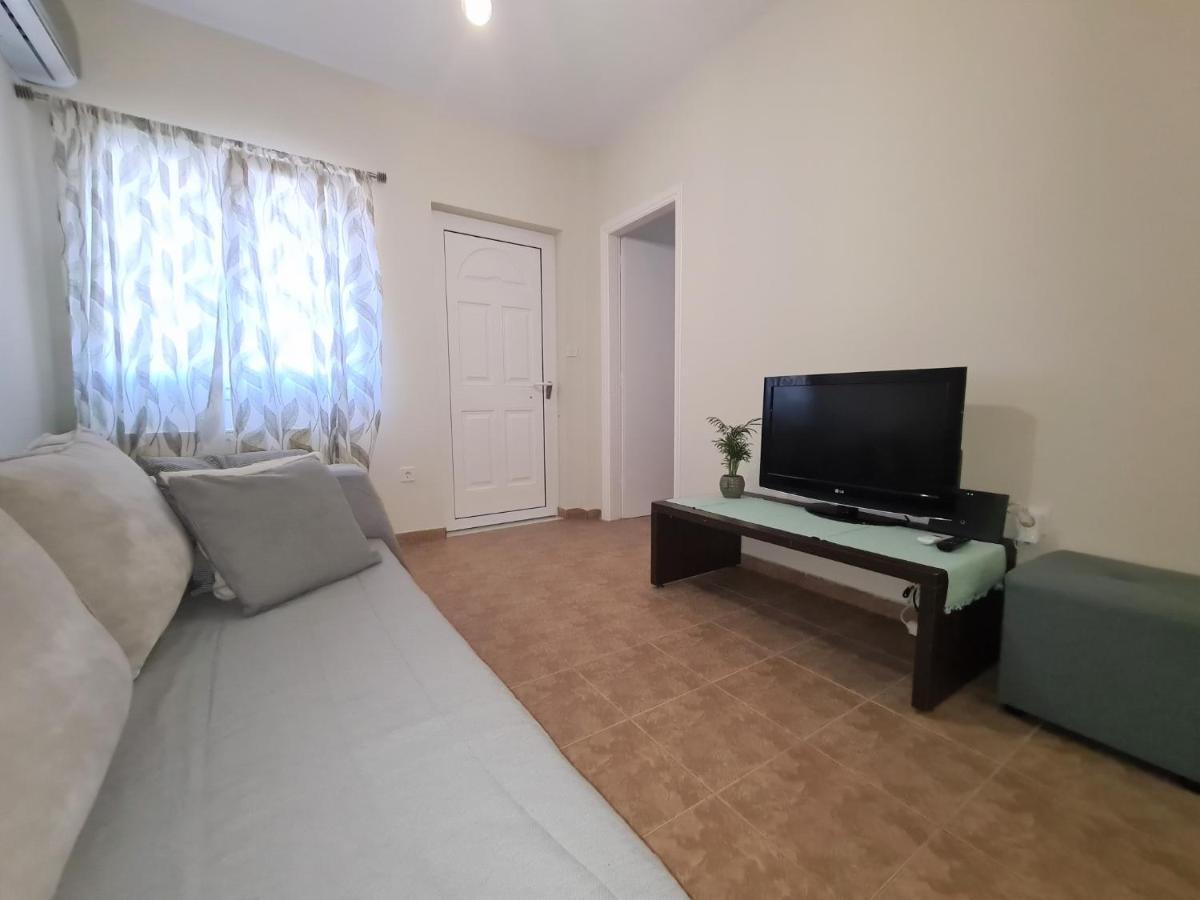 Mtc-Sfs Apartment By The Sea And Airport Pórto Ráfti Dış mekan fotoğraf
