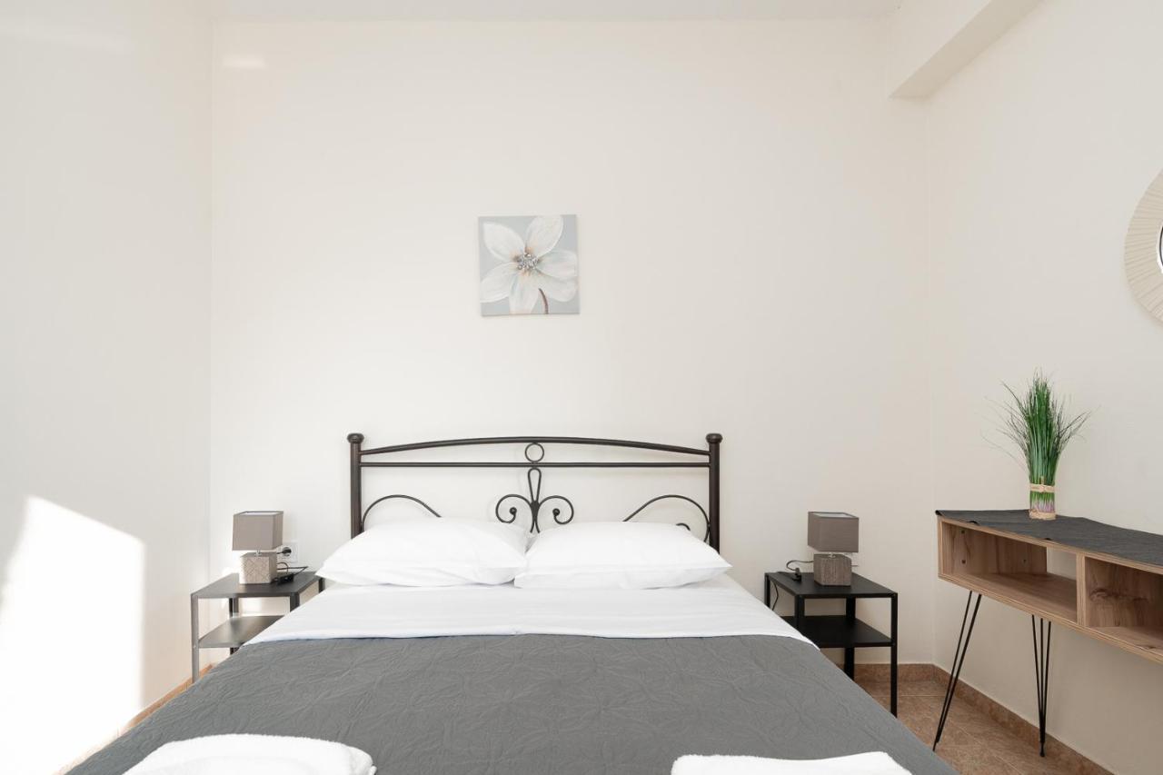 Mtc-Sfs Apartment By The Sea And Airport Pórto Ráfti Dış mekan fotoğraf